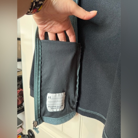 COLUMBIA 💙 Women’s Teal & Dark Navy Warm, Comfy Fleece Jacket (Size Medium) - Picture 9 of 13